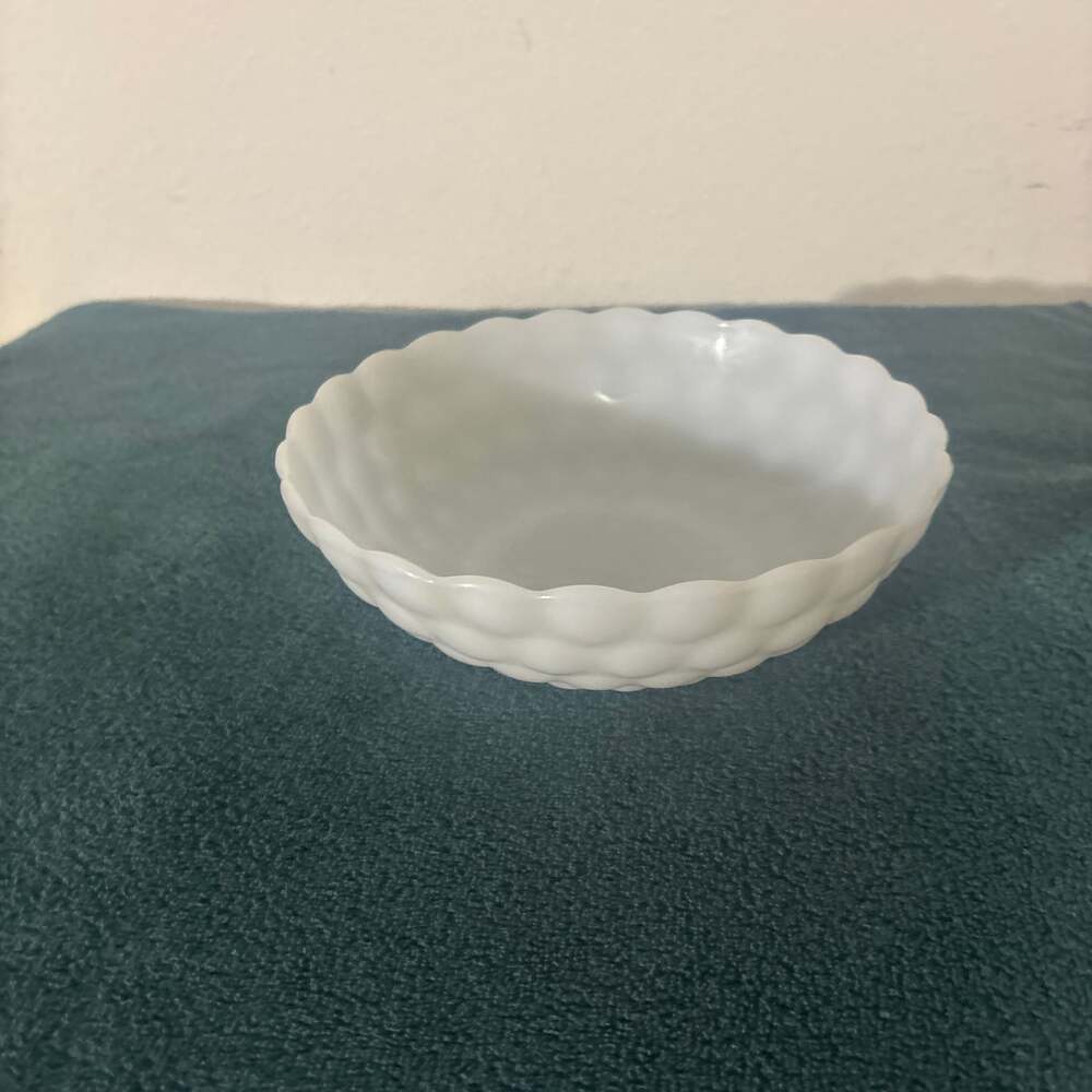 Vintage Anchor Hocking Fire King White Milk Glass Bubble Pattern Serving Bowl